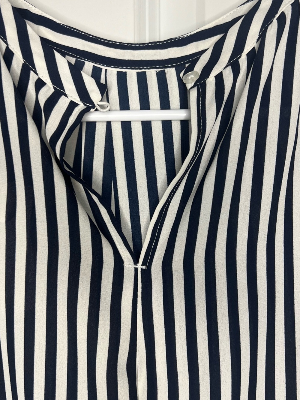 Banana Republic Navy and White Vertical Stripe Sleeveless V-Neck Camisole - Picture 2 of 6
